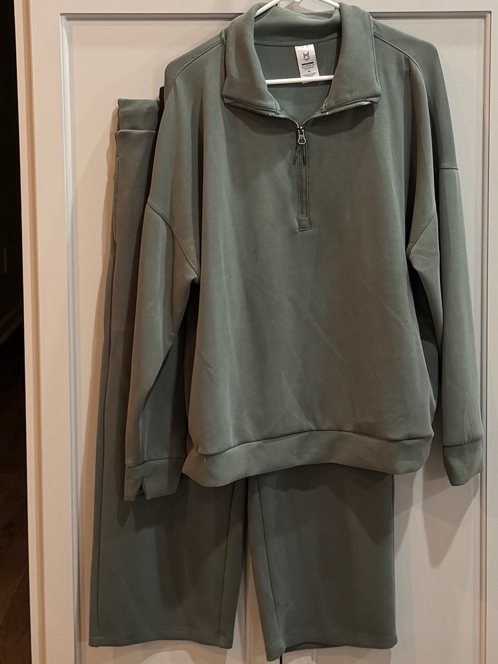 Members Mark Sandwash Olive Green Wide-Leg Set and Black Shorts